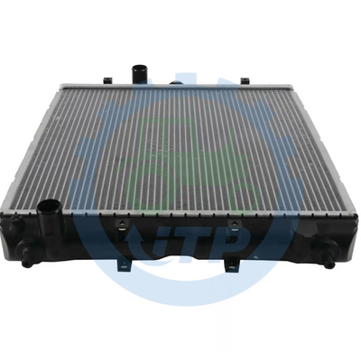 Radiador 3C001-17100 de los recambios del tractor de M5660 M7040 M5140 Kubota